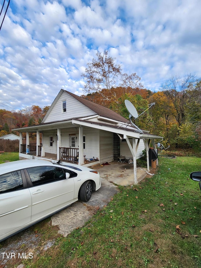 169 J and M Belcher Dr, Haysi, VA 24256 - photo 4