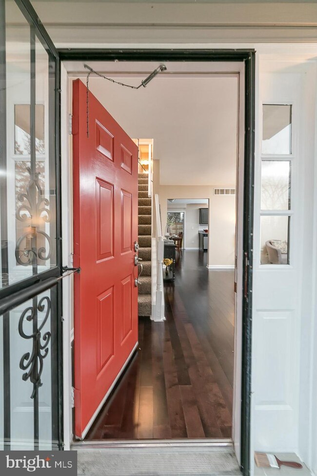 3400 Christopher Ct, Windsor Mill, MD 21244 - photo 4