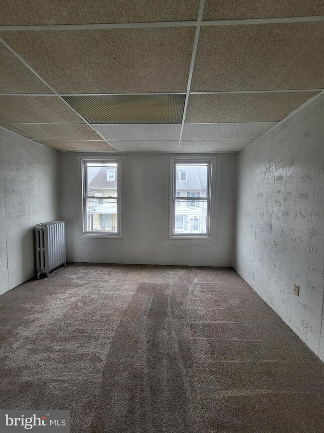 1338 Mulberry St, Reading, PA 19604 - photo 7