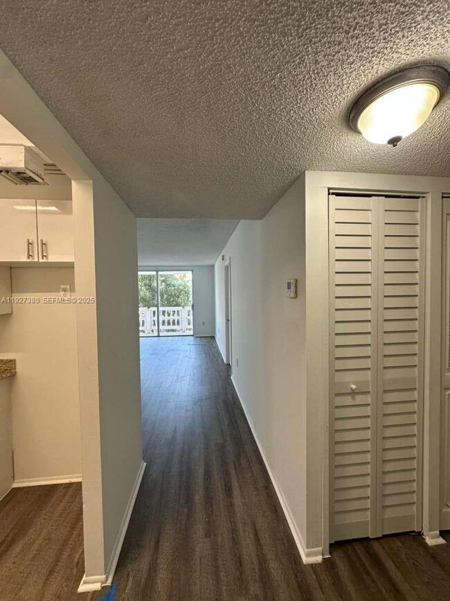 Parkway Towers unit 311, Miami, FL 33169 - photo 4