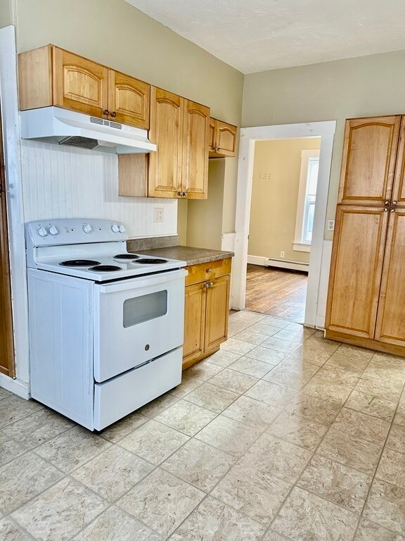 14 Mount Pleasant Place unit 2, Lynn, MA 01902 - photo 2