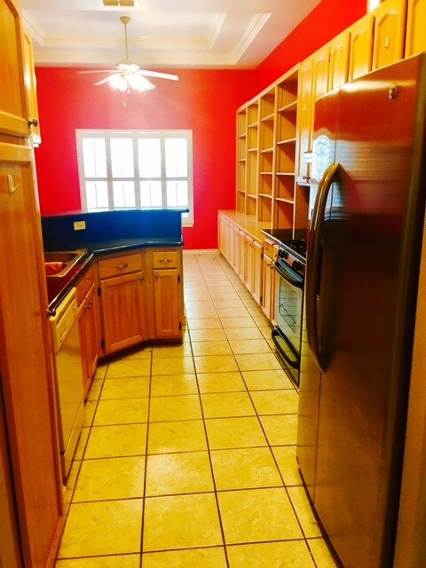 503 Goldfinch St, Laredo, TX 78045 - photo 6