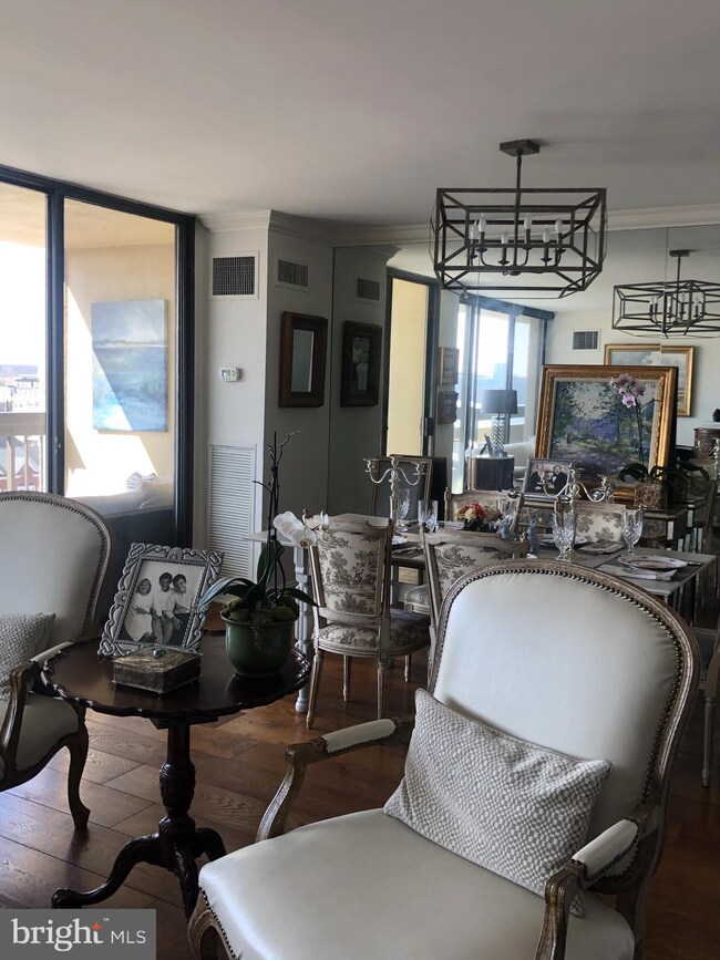 Alexandria House unit 910, Alexandria, VA 22314 - photo 4