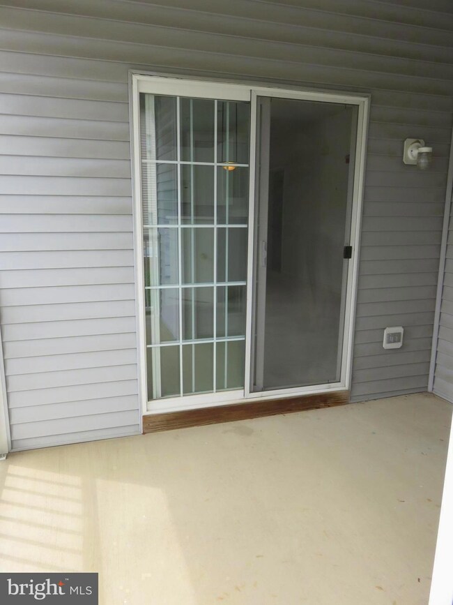 5004 Hollington Dr unit 206, Owings Mills, MD 21117 - photo 7