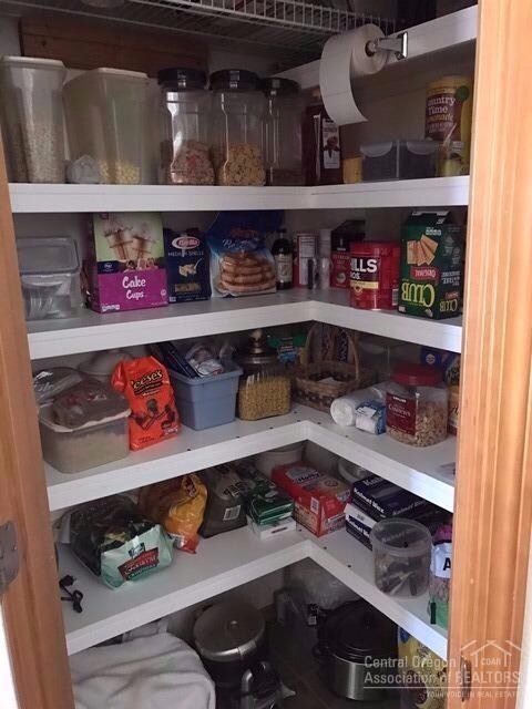 unlisted-address, Redmond, OR 97756 - photo 4