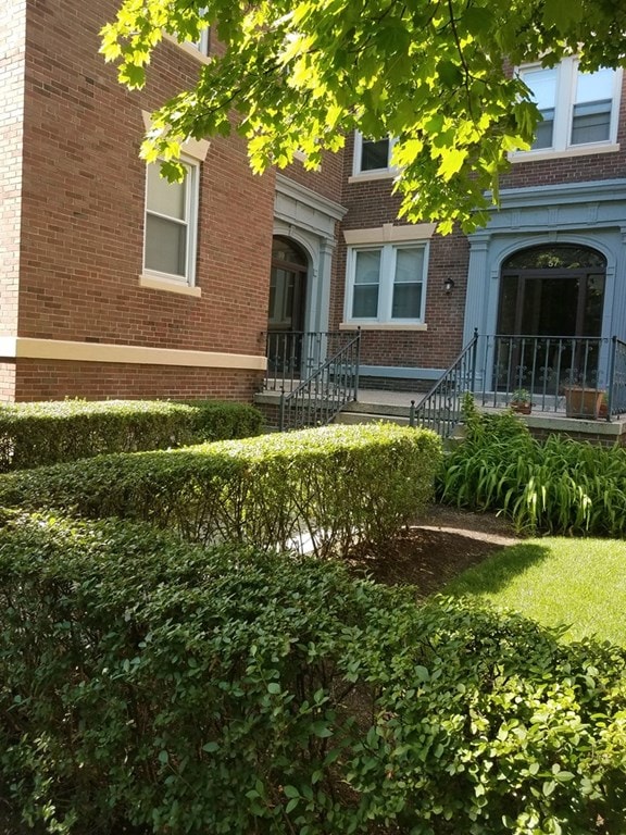 59 Manchester Rd unit B, Brookline, MA 02446 - photo 3