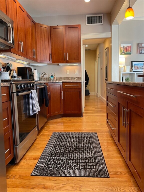 638 E 8th St unit 638, Boston, MA 02127 - photo 7