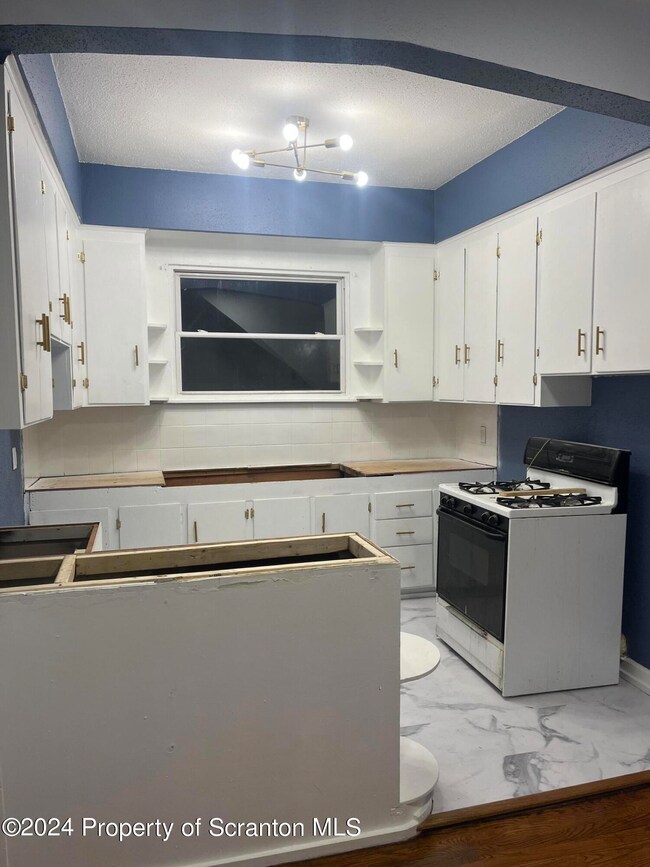 140 W River St unit D, Wilkes Barre, PA 18702 - photo 4