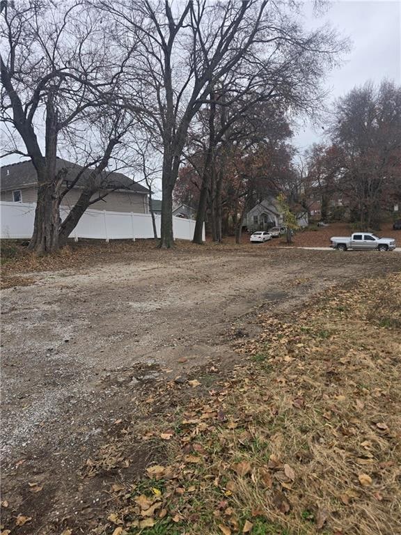 219 Ming St, Warrensburg, MO 64093 - photo 2