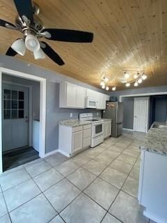 608 Silver Maple Ln, Noble, OK 73068 - photo 5