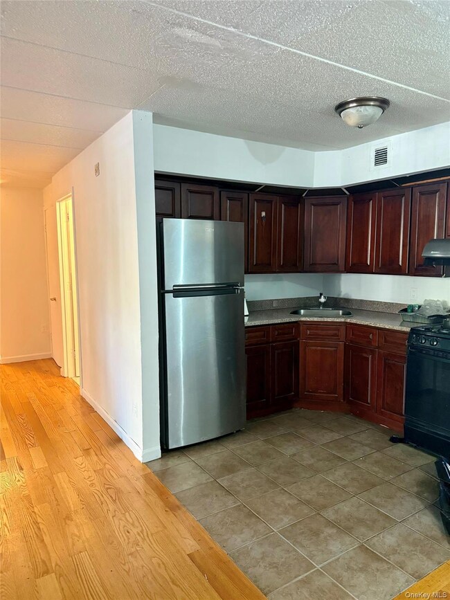 13446 Maple Ave unit 1C, Flushing, NY 11355 - photo 5