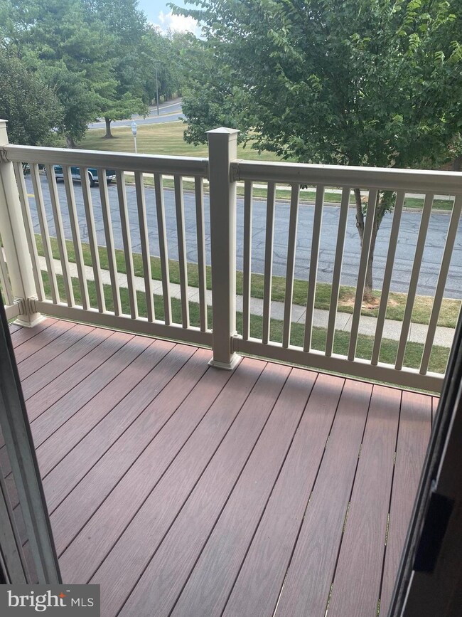 823 Stratford Way unit G, Frederick, MD 21701 - photo 2