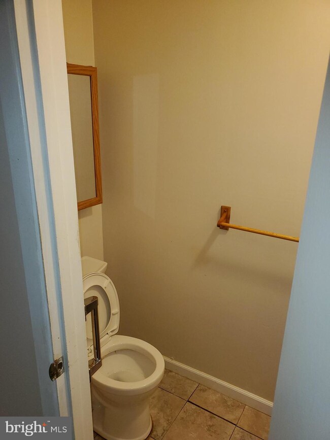 135 Plumtree Ln, Willingboro, NJ 08046 - photo 7