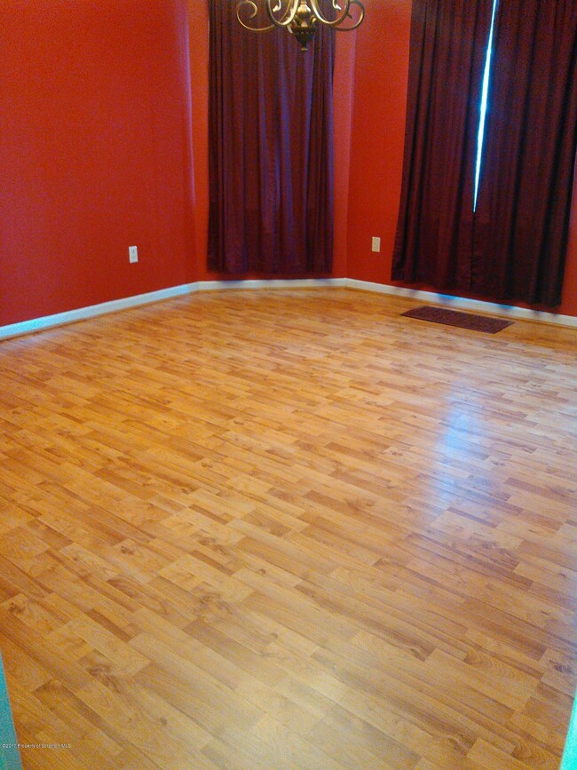 1621 Pine St, Scranton, PA 18510 - photo 5