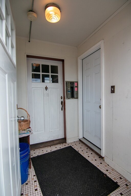 118 Vine St unit 2, Saugus, MA 01906 - photo 4