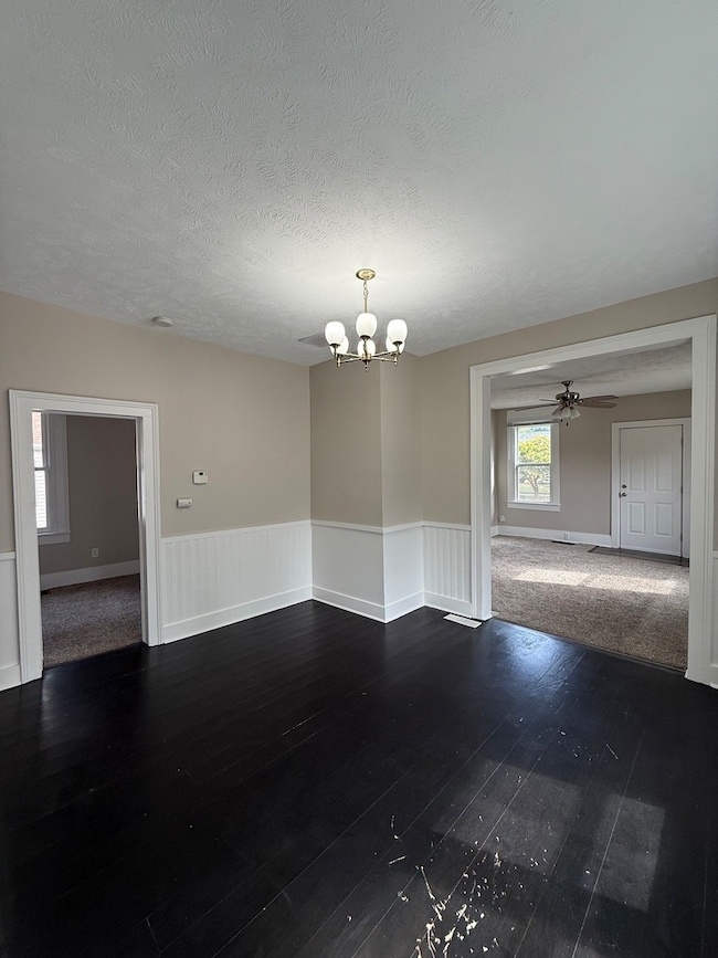 1401 W Elm St, Bloomington, IL 61701 - photo 6