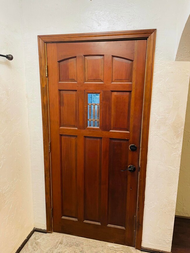 206 S Birum Ave, Bolivar, MO 65613 - photo 7