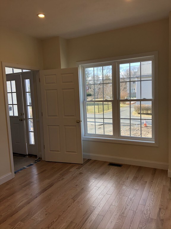 4 Manchester Place unit 4, Natick, MA 01760 - photo 4