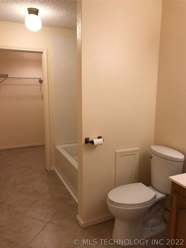 2721 S Narcissus Place, Broken Arrow, OK 74012 - photo 5