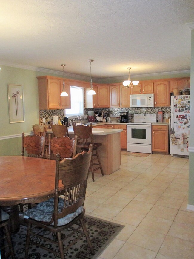 260 W Doak Rd, Manchester, TN 37355 - photo 4