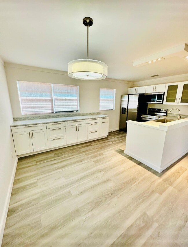 Kitchen/Dining Area