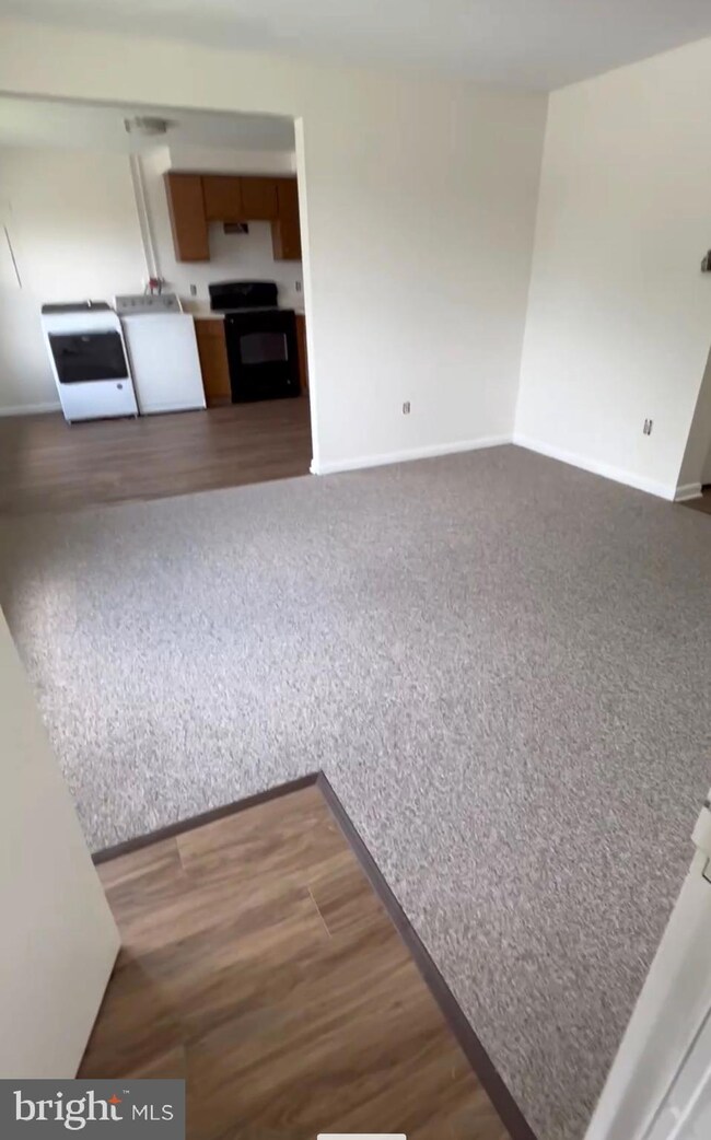 318 320 Maple St unit D, Columbia, PA 17512 - photo 5