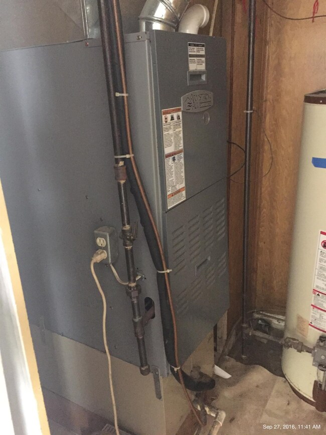 1510 Greenway St, La Porte, IN 46350 - photo 6