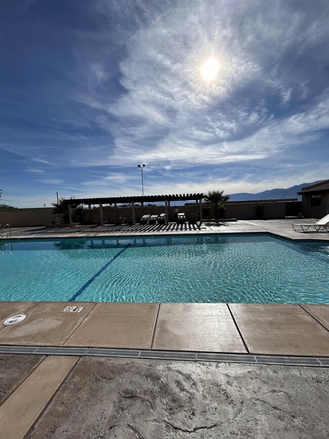 0-C Maui Way unit 2, Desert Hot Springs, CA 92240 - photo 2