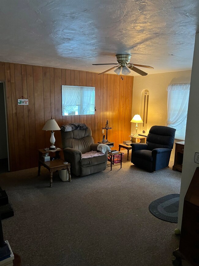 4429 Gleaves Ave, Dunsmuir, CA 96025 - photo 3