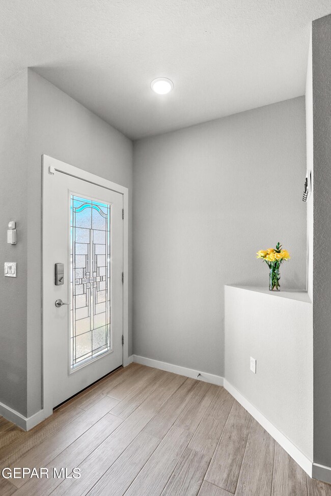 1129 Shields St, Horizon City, TX 79928 - photo 5