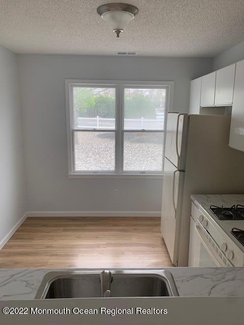 2106 Adams Ave unit 3, Toms River, NJ 08753 - photo 4