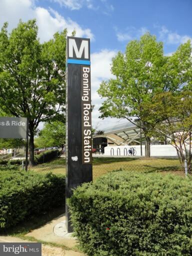 312 Division Ave NE, Washington, DC 20019 - photo 4