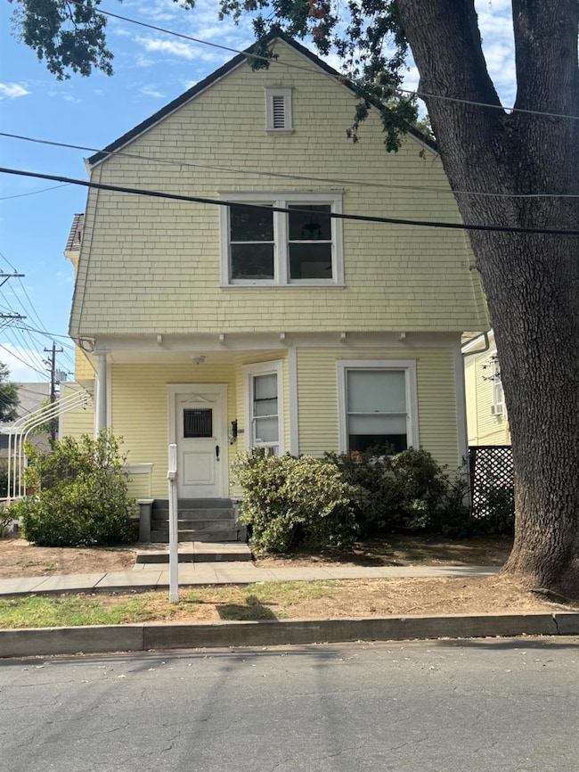 1214 23rd St, Sacramento, CA 95816 - photo 2