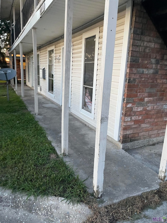 4554 Y A Tittle Ave unit 2, Baton Rouge, LA 70820 - photo 4