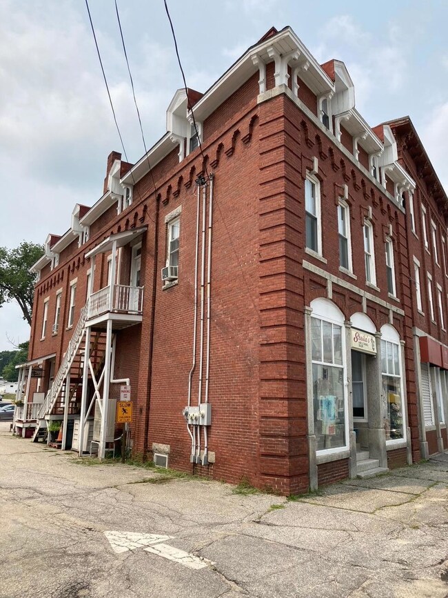 5 S Main St, Mechanic Falls, ME 04256 - photo 2