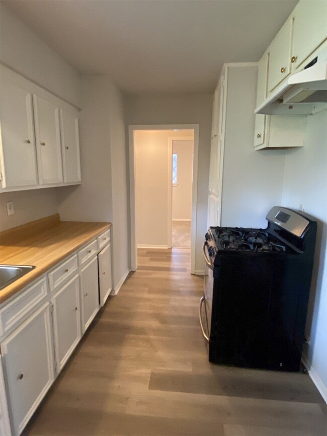 6115 Antha St, Houston, TX 77016 - photo 4