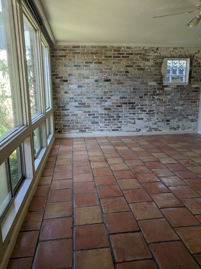 2513 Driscoll St unit 1, Houston, TX 77019 - photo 3
