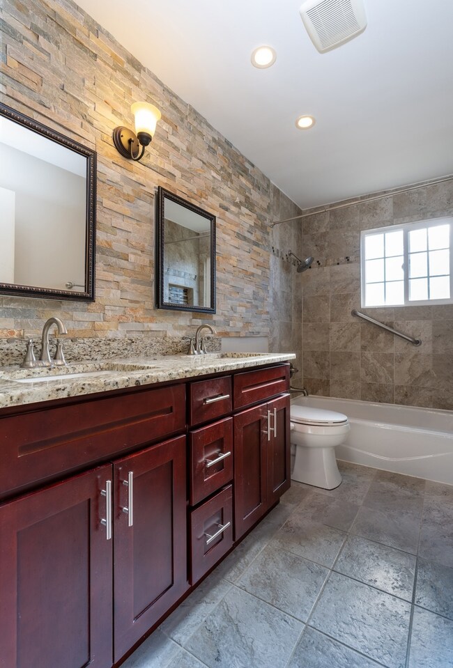 1318 Taft Ave, Wheaton, IL 60189 - photo 7