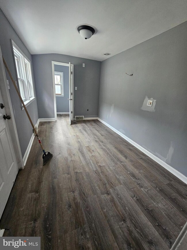 229 Wunder St, Reading, PA 19602 - photo 4