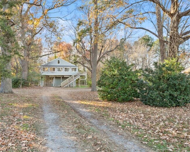 1303 Dandy Loop Rd, Yorktown, VA 23692 MLS 10512249