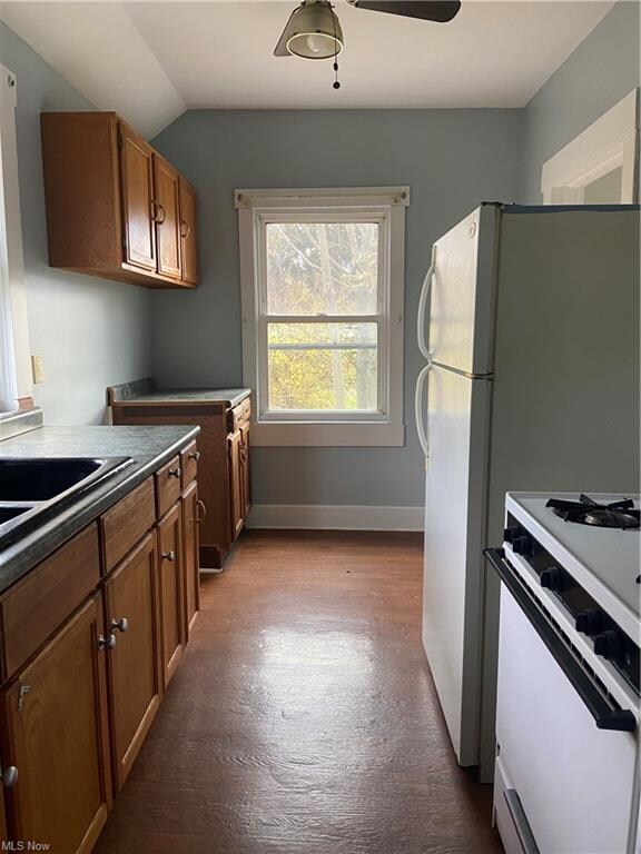 KITCHEN UNIT 2