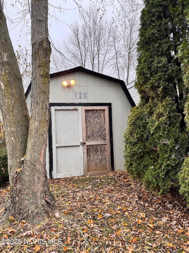 1285 N Shoop Ave, Wauseon, OH 43567 - photo 3