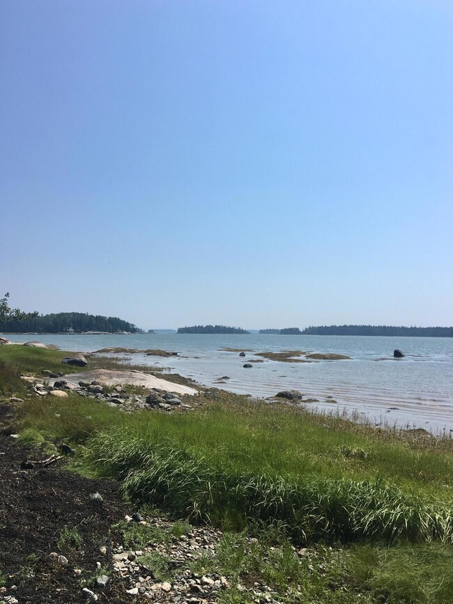 Bay to Islands