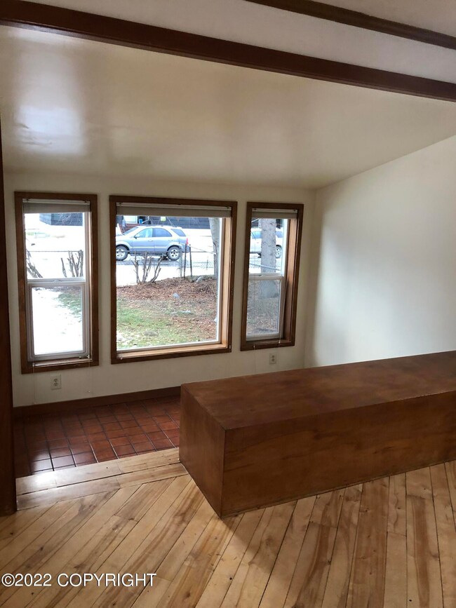 2 Front alcove front view of house (2)