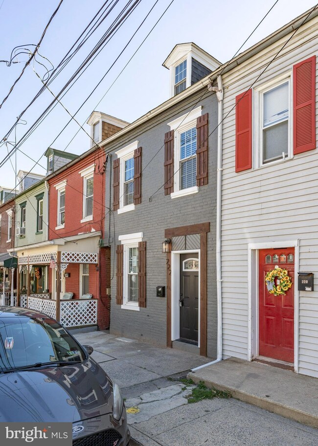 222 S 2nd St, Columbia, PA 17512 - photo 6