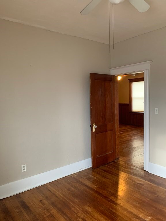 31 Sharp St unit 2, New Bedford, MA 02740 - photo 6