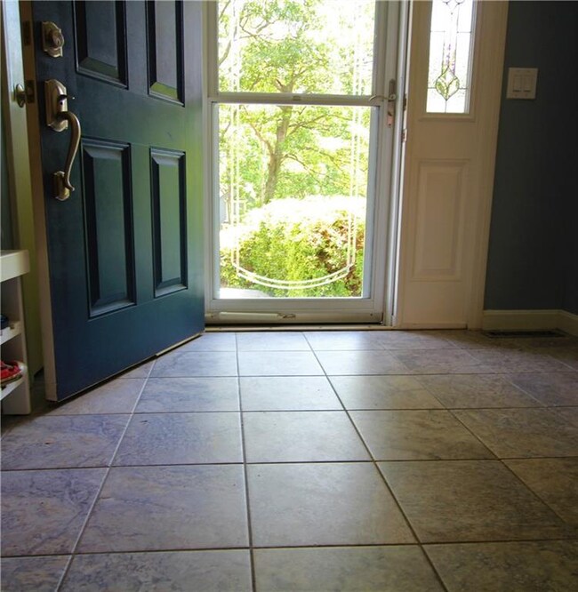 214 Kings Ridge Rd, Wakefield, RI 02879 - photo 6