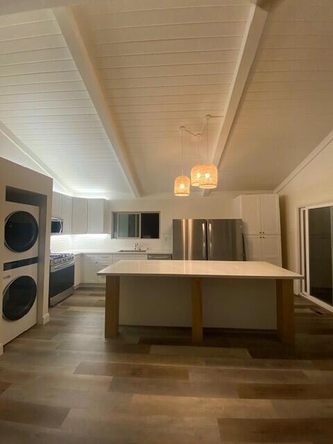 Main House Kitchen3