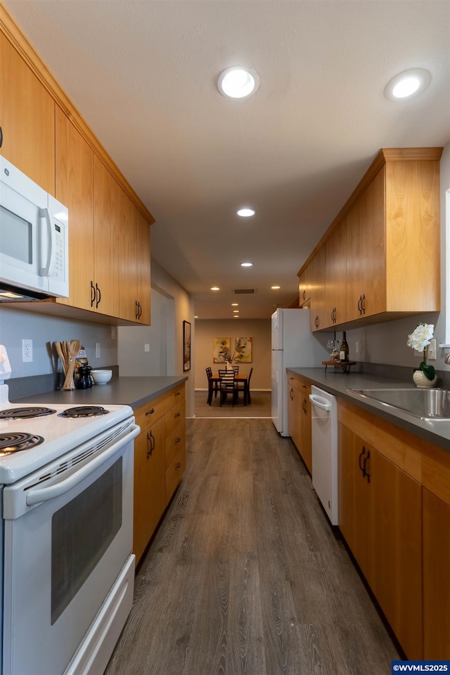 990 Pippa Ln, Philomath, OR 97370 - photo 5