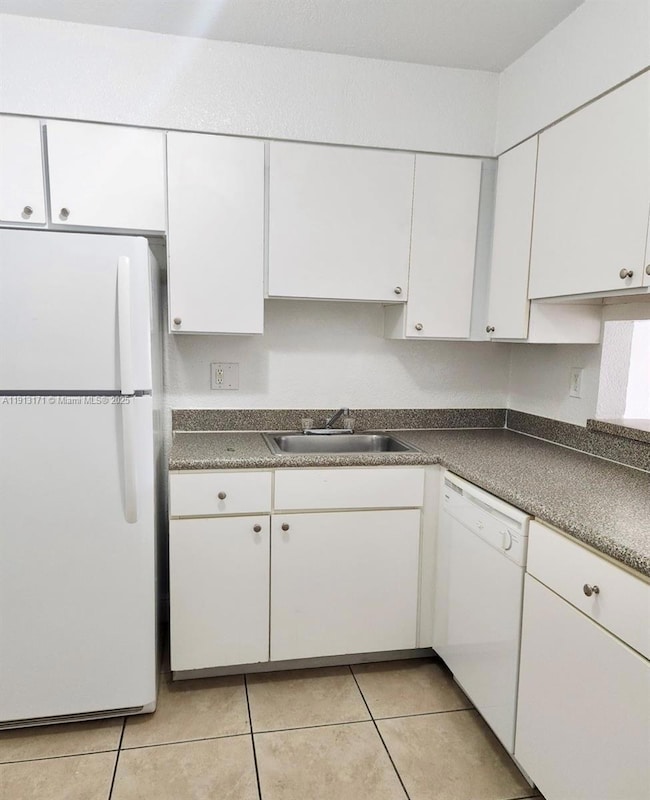 5201 Geneva Way unit 307, Doral, FL 33166 - photo 3